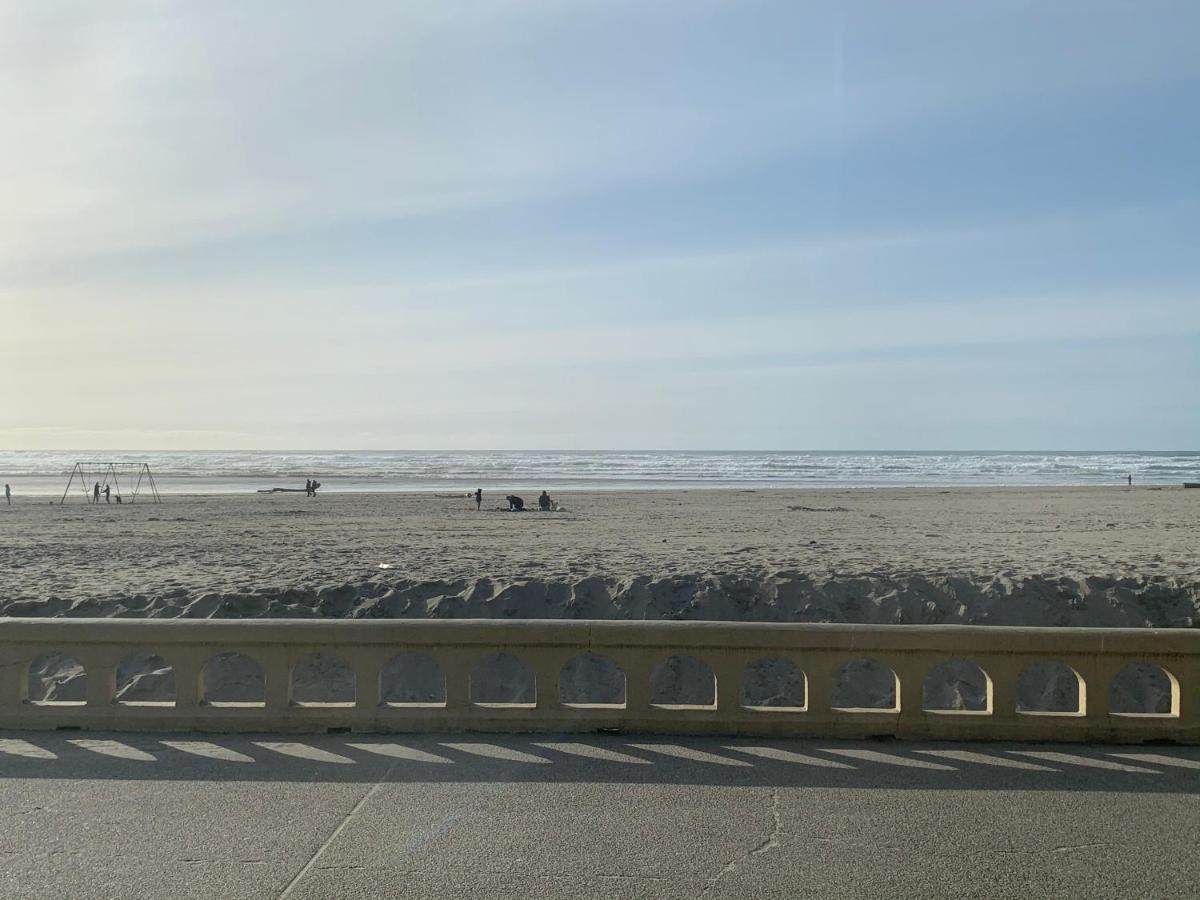 The Ocean Front At Seaside Motel Exterior foto