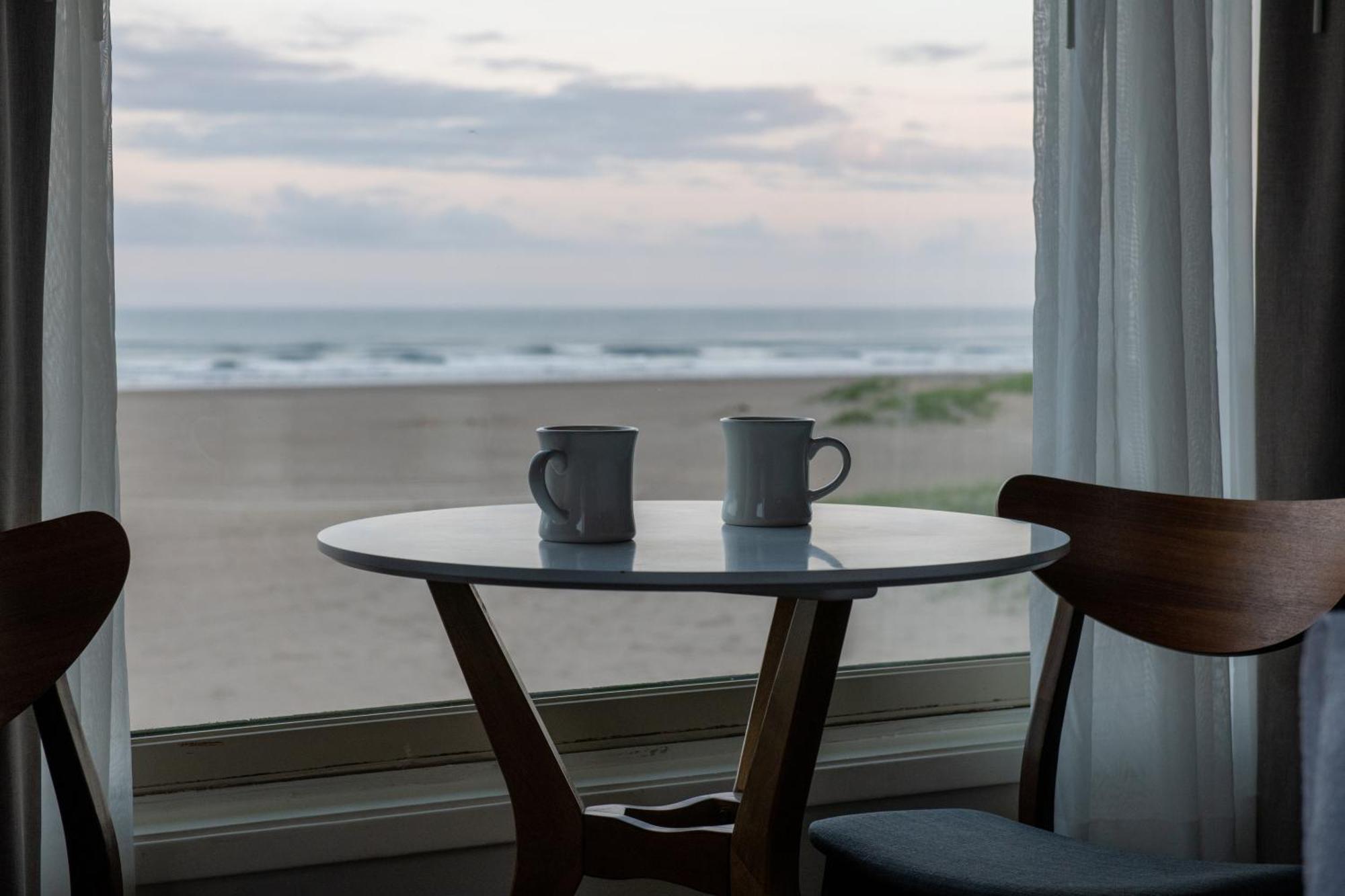 The Ocean Front At Seaside Motel Exterior foto